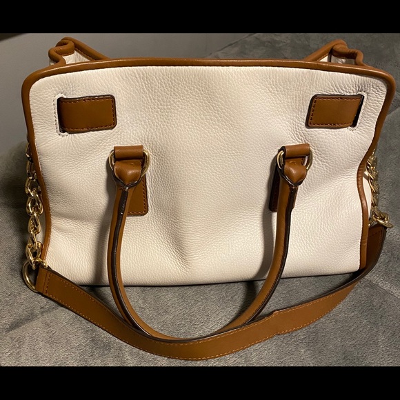 Michael Kors purse. - Picture 5 of 10